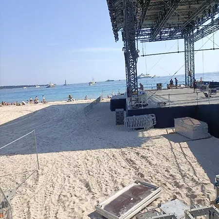 Gallieni Apartment *