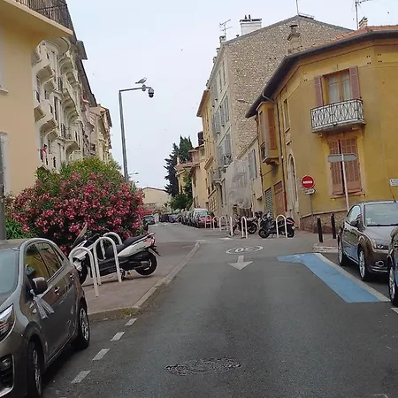 アパート Gallieni